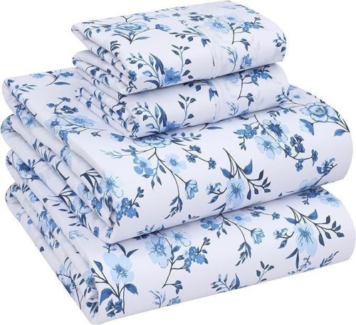 Luxury Blue Floral Printed Cotton Bed Sheet Set with Matching Pillow Covers