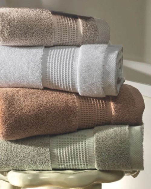 Extra Thick 400 GSM Bath Sheet Large Size 35 by 70 Inches Durable and Plush